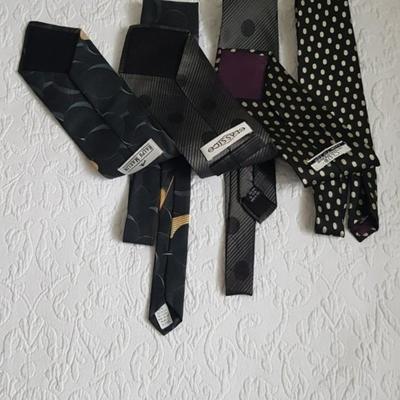 In Good Condition No Stains - Set Of Three Neck Ties - Picture 2 of 7